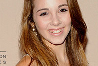 Haley-pullos-makeup-for-teens-side
